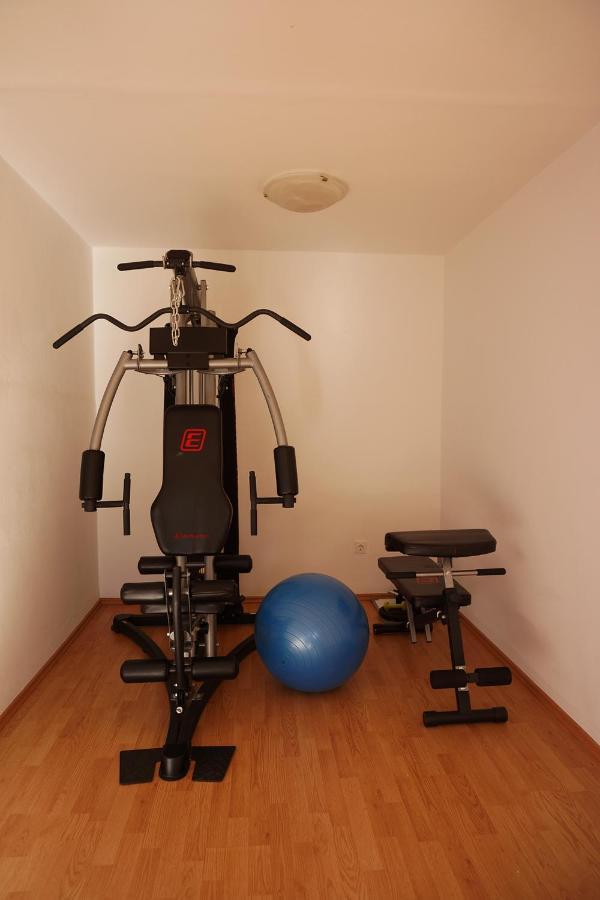 Apartment Vuk Pula Luaran gambar