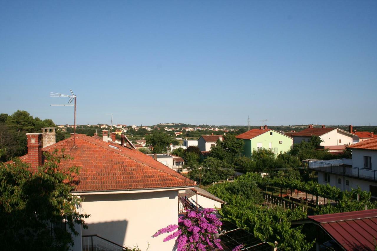 Apartment Vuk Pula Luaran gambar