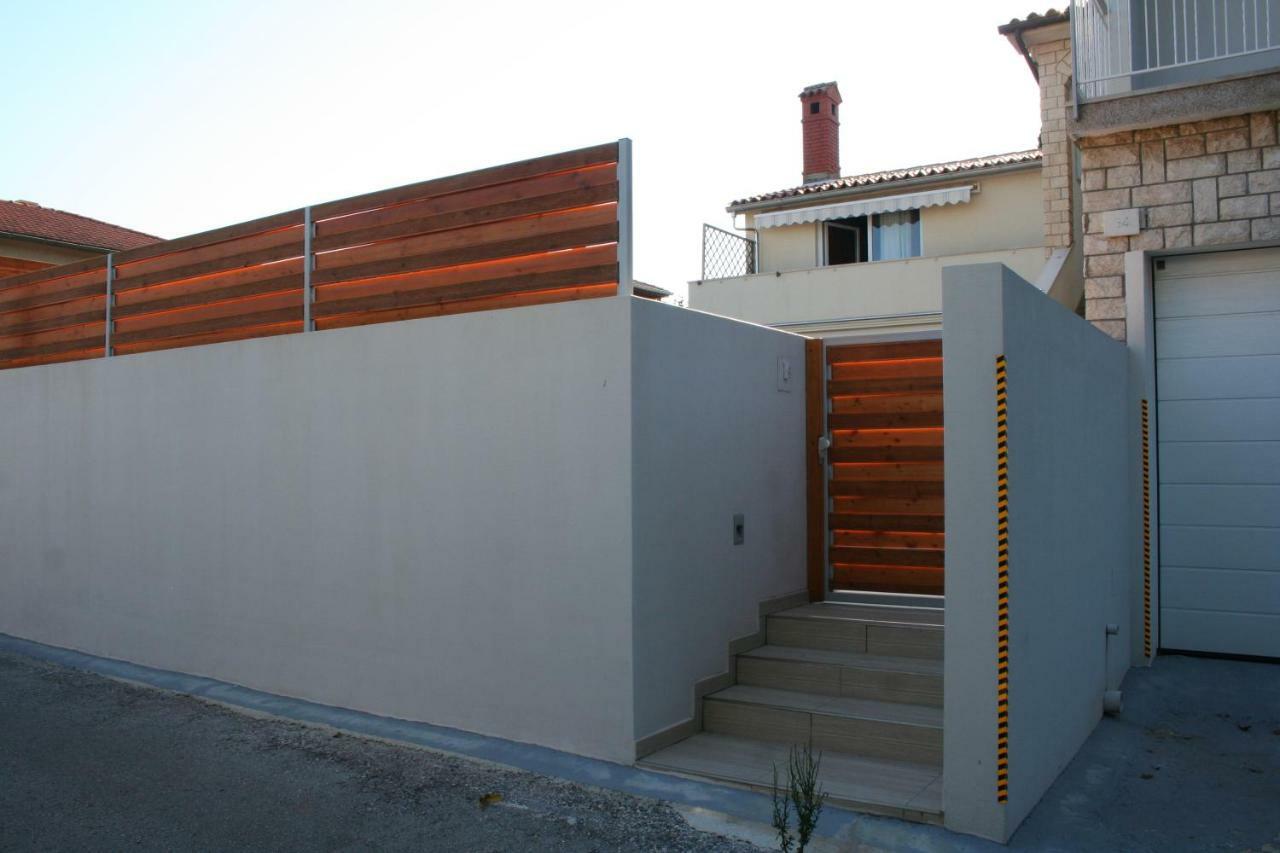 Apartment Vuk Pula Luaran gambar