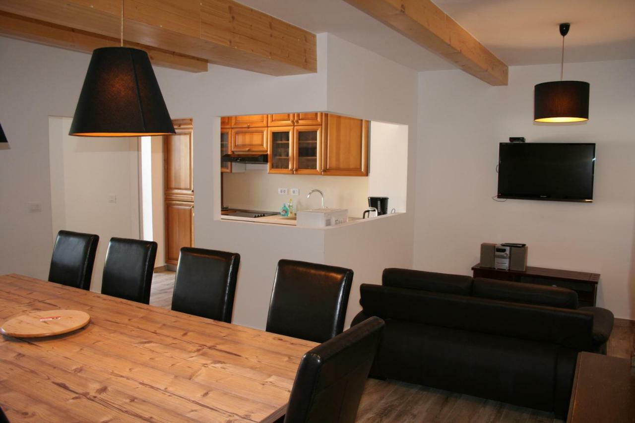 Apartment Vuk Pula Luaran gambar