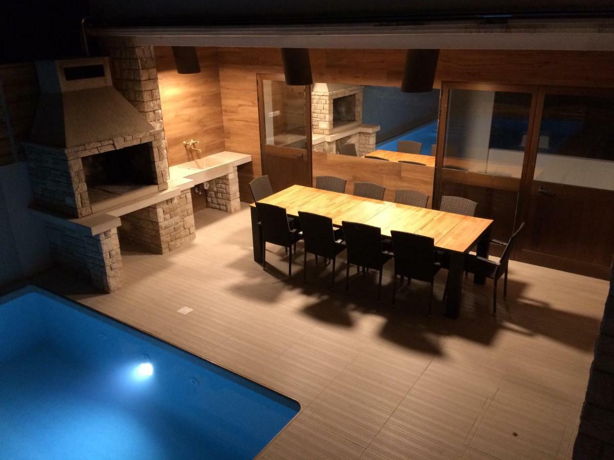 Apartment Vuk Pula Luaran gambar