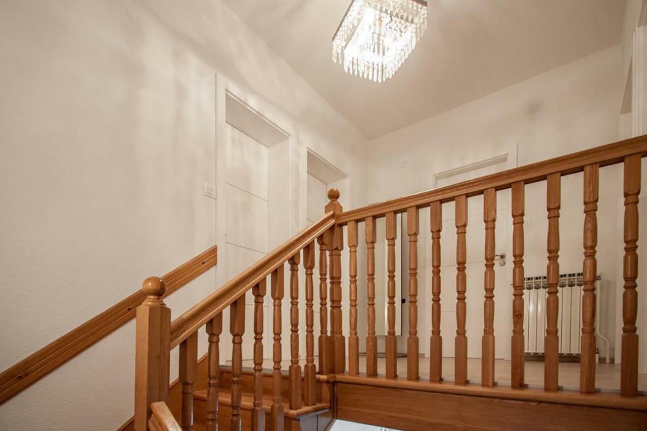 Apartment Vuk Pula Luaran gambar